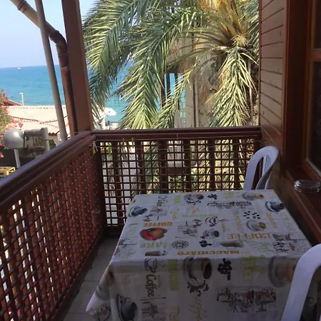 Belen Hotell Side